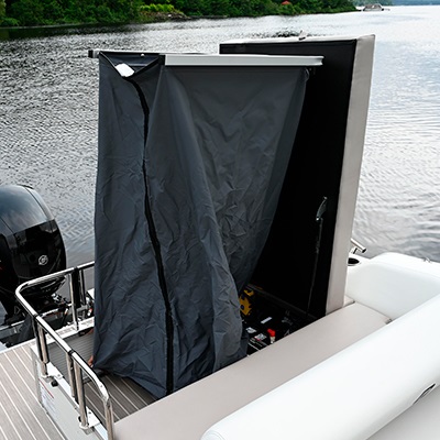 Optional pop-up privacy enclosure