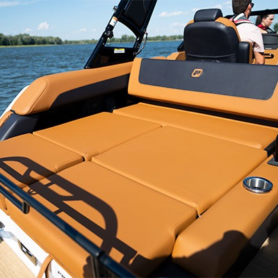 RL layout including multi-position seat module, dressing room, and stainless steel safety gate