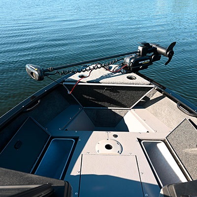 Bow platform with storages and livewell