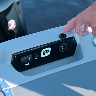 USB plugs built into the fishing station