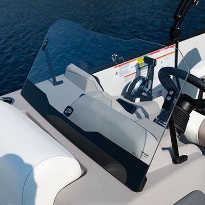 Small tempered glass windscreen included in the Mood Package