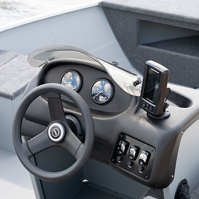 Console conducteur démontrée avec sonar optionnel