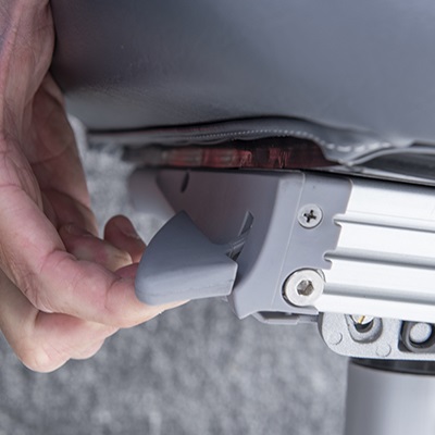 Siège conducteur sur glissière