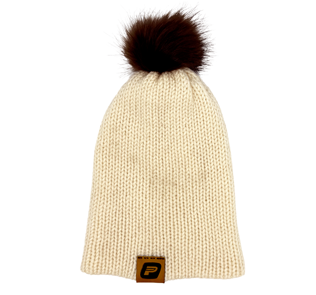 Tuque en tricot - pompom avec écusson en cuir - Blanc 