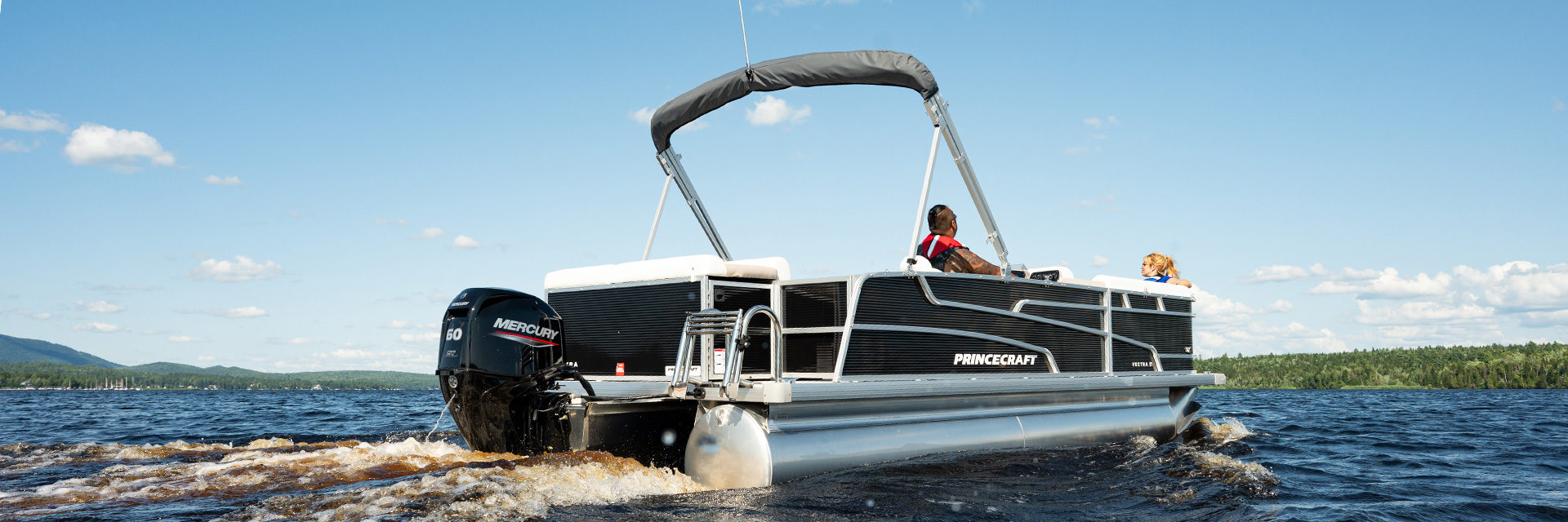 Standard Configuration Custom Princecraft Aluminum Pontoon Boats